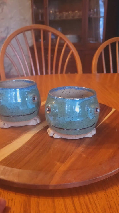 FRUG PAIR